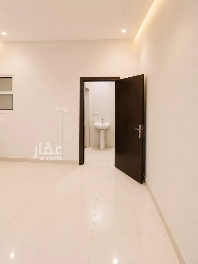 شقة للإيجار في شارع نافع الأنصاري, حي اليمامة, مدينة الرياض, منطقة الرياض صورة 2