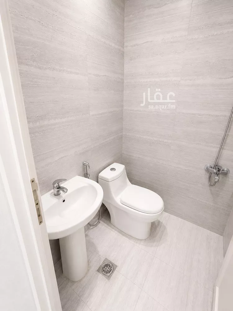Apartment for Rent in Riyadh Al Mursalat 12