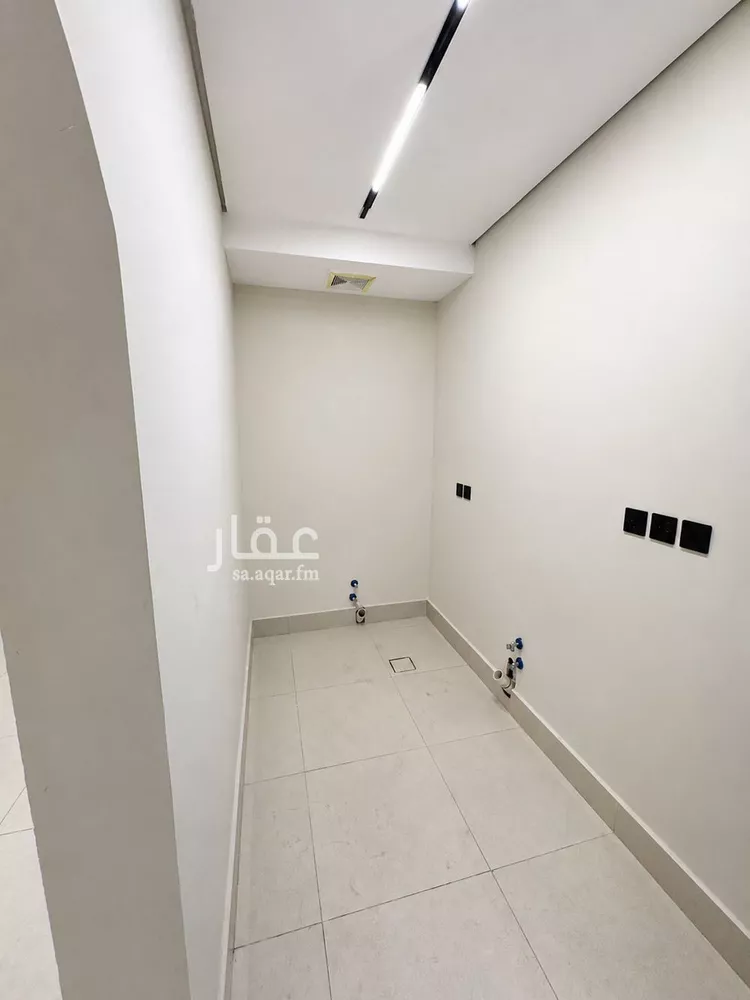 استوديو للإيجار في شارع صلاح الدين الايوبي, حي جرير, مدينة الرياض, منطقة الرياض 21