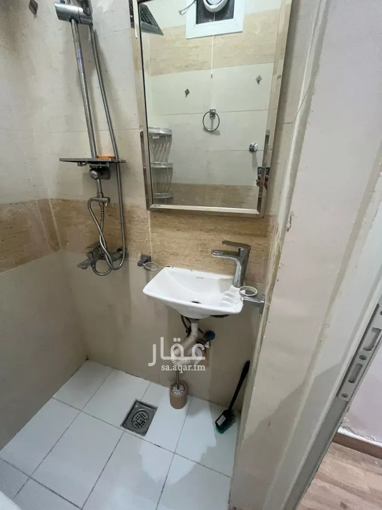 شقة للإيجار في شارع عباس المالكي, حي الجرادية, مدينة الرياض, منطقة الرياض صورة 2