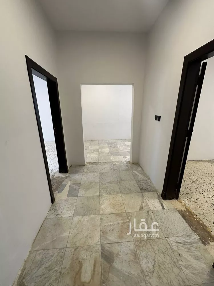 شقة للإيجار في شارع ابن غيلان, حي شبرا, مدينة الرياض, منطقة الرياض صورة 2