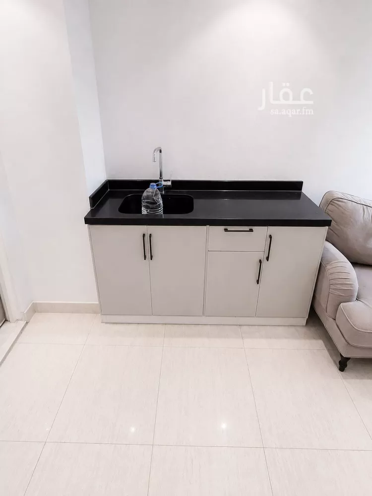 شقة للإيجار في شارع أبي الحسن الجرجاني, حي المرسلات, مدينة الرياض, منطقة الرياض 8