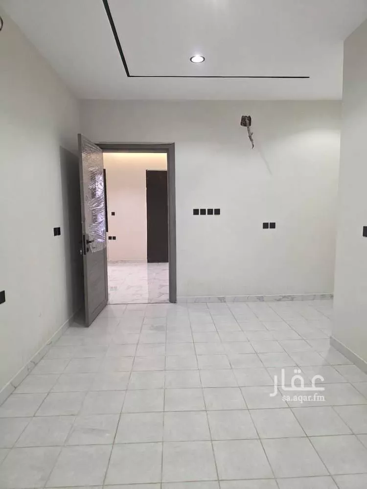 دور للبيع في شارع رقم 18, حي الجنادرية, مدينة الرياض, منطقة الرياض صورة 4