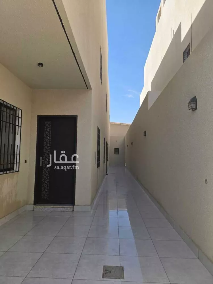 دور للبيع في شارع رقم 18, حي الجنادرية, مدينة الرياض, منطقة الرياض صورة 3