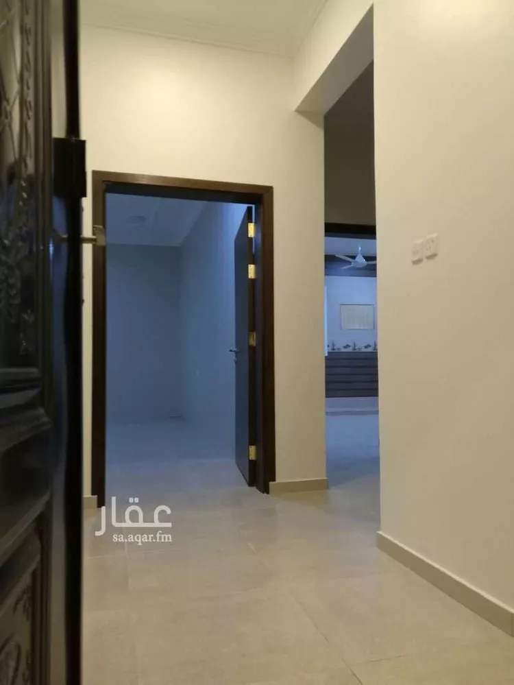 عمارة للبيع في شارع المخزومي, حي الأمير عبدالله, مدينة بيشة, منطقة عسير صورة 5