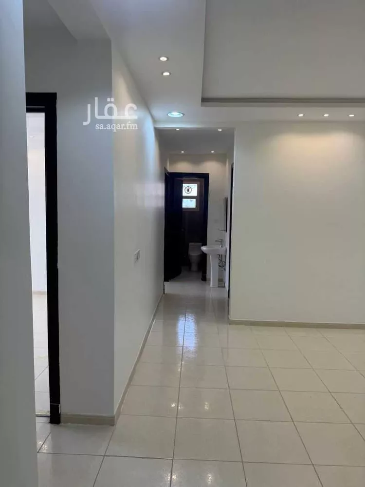 شقة للإيجار في شارع عمر بن عبدالقادر مفتي ، حي المهدية ، الرياض ، منطقة الرياض صورة 2