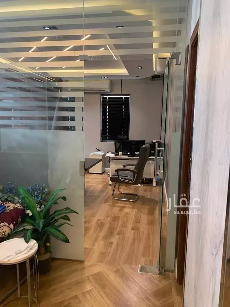 مكتب تجاري للإيجار في طريق الدمام الفرعي ، حي غرناطة ، الرياض ، منطقة الرياض صورة 4