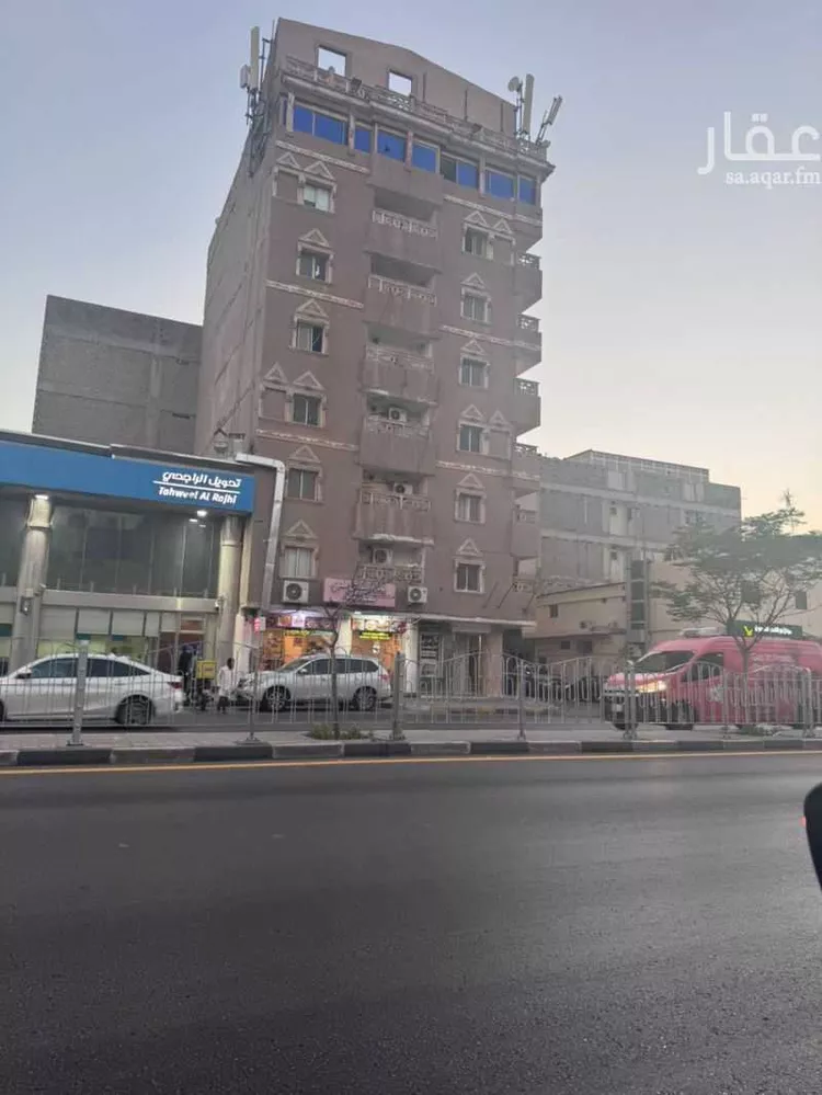 عمارة للإيجار في شارع الرابع والعشرون, حي الثقبة, مدينة الخبر, المنطقة الشرقية