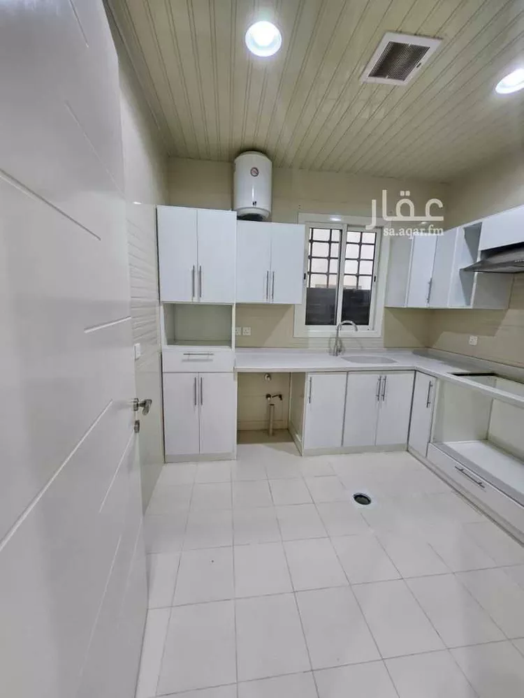 شقة للإيجار في شارع حمد إبراهيم الحقيل, حي عرقة, مدينة الرياض, منطقة الرياض 13