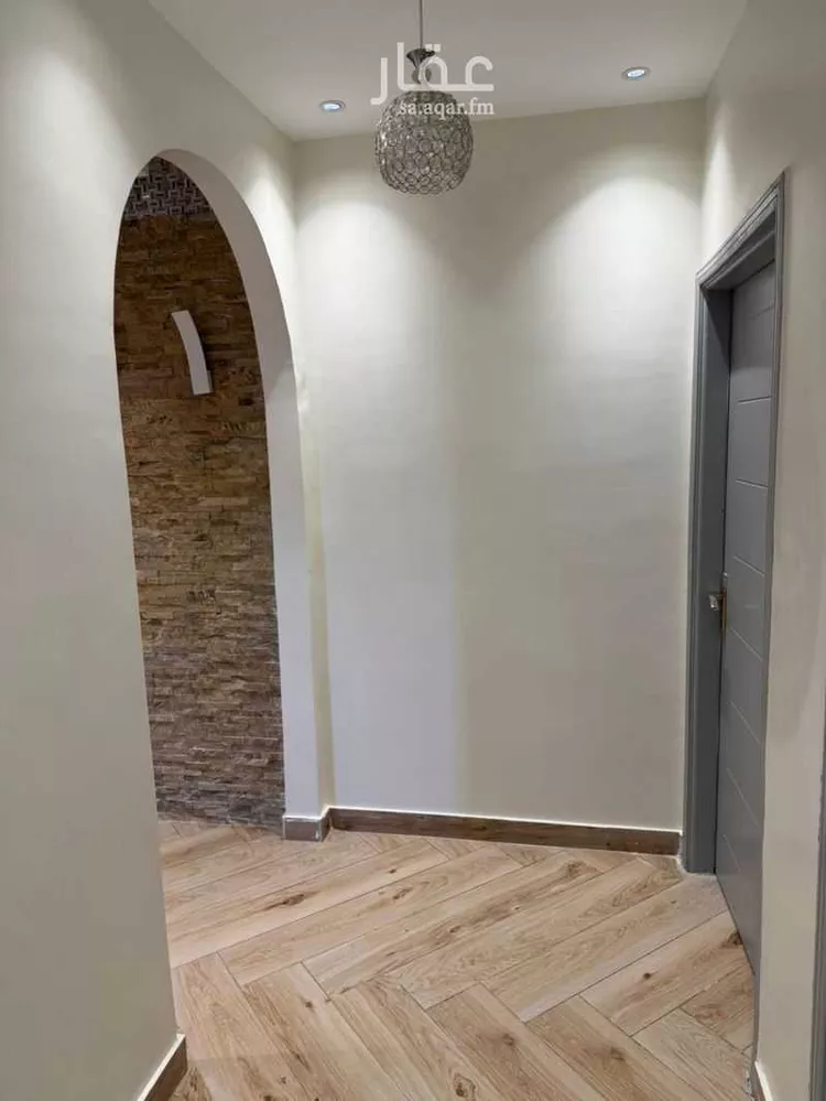 شقة للبيع في شارع محمد بن حاتم, حي بنى بياضة, مدينة المدينة المنورة, منطقة المدينة المنورة صورة 4