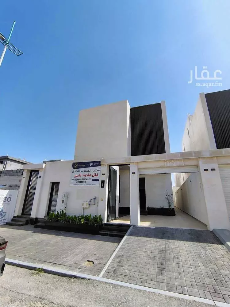 فيلا للبيع في شارع عبدالرحمن بن علقمة, حي المنتزة, مدينة الدمام, المنطقة الشرقية