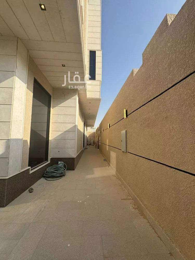 فيلا للبيع في شارع عمرو الشيباني, حي الرمال, مدينة الرياض, منطقة الرياض 14