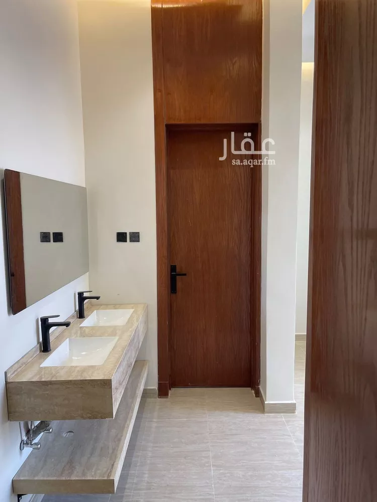 فيلا للبيع في شارع ٤١٢١, حي النظيم, مدينة الرياض, منطقة الرياض صورة 5