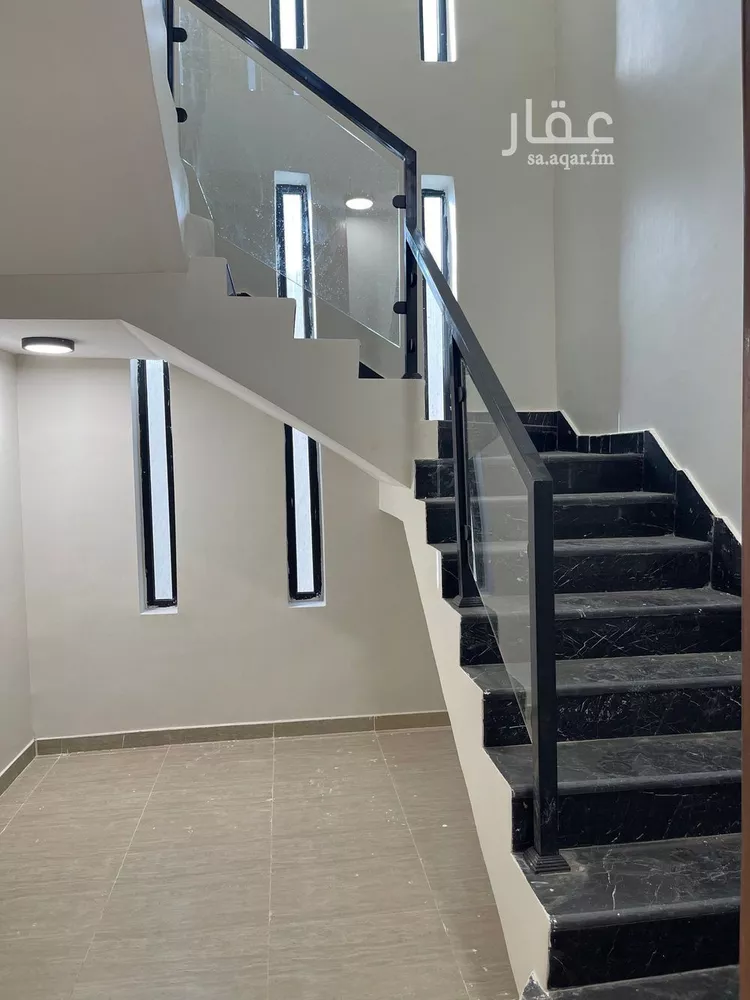 فيلا للبيع في شارع ٤١٢١, حي النظيم, مدينة الرياض, منطقة الرياض صورة 3