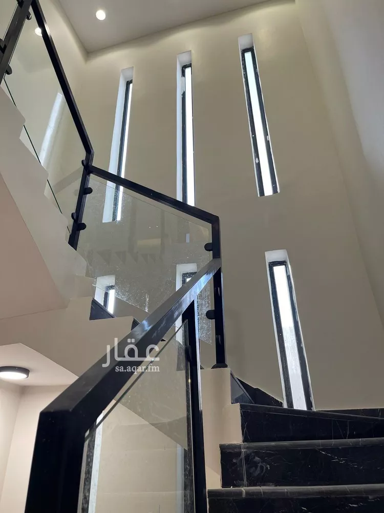 فيلا للبيع في شارع ٤١٢١, حي النظيم, مدينة الرياض, منطقة الرياض صورة 4