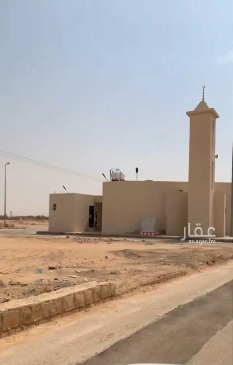 أرض للبيع في شارع اياس ابن البكير, حي الغطغط, مدينة المزاحميه, منطقة الرياض