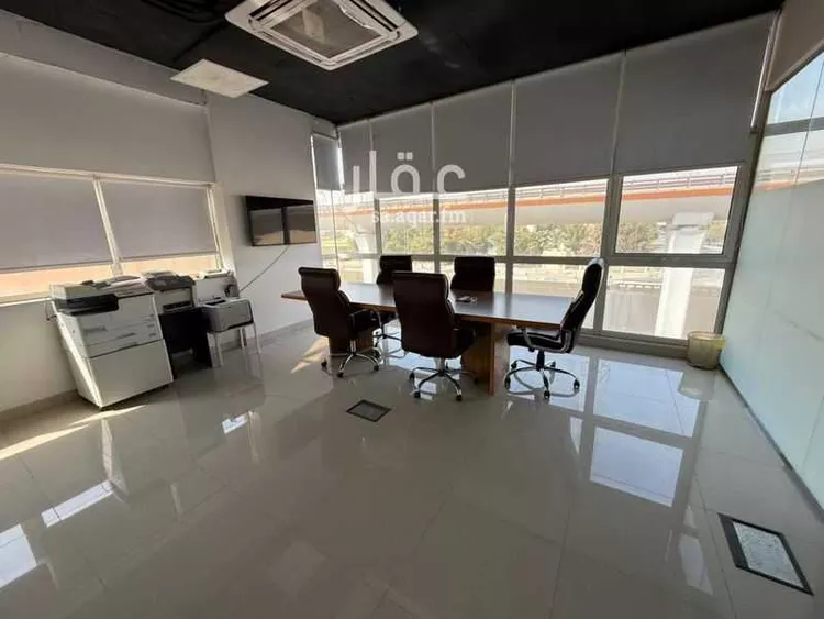 مكتب تجاري للإيجار في شارع الامير متعب بن عبدالعزيز, حي الصفاء, مدينة الرياض, منطقة الرياض صورة 2