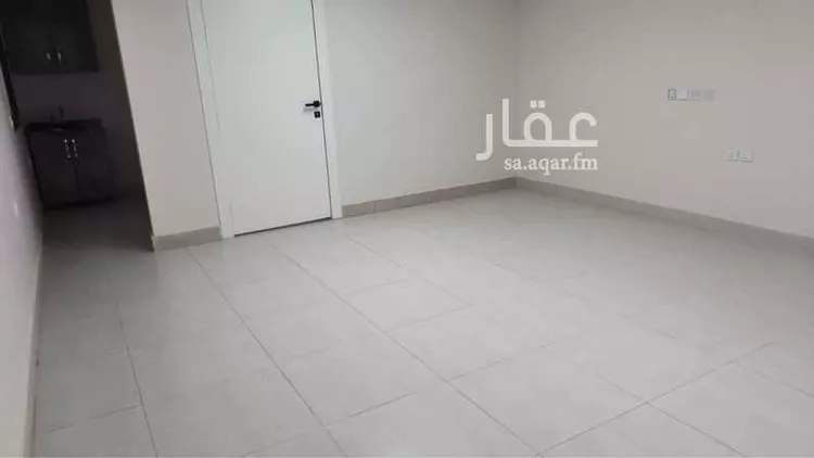Commercial Office for Rent in Riyadh Al Quds صورة 3