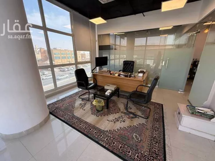 مكتب تجاري للإيجار في شارع الامير متعب بن عبدالعزيز, حي الصفاء, مدينة الرياض, منطقة الرياض صورة 3