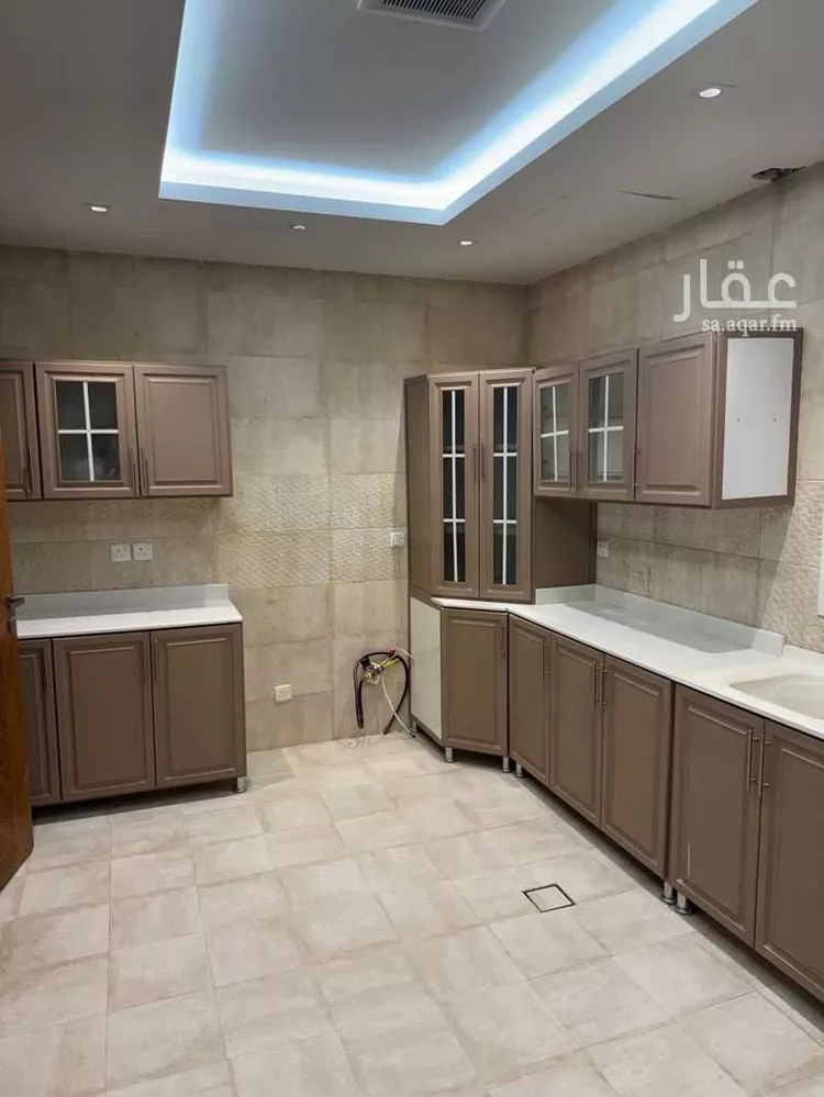 فيلا للإيجار في شارع ابن الاشعث, حي القيروان, مدينة الرياض, منطقة الرياض صورة 5