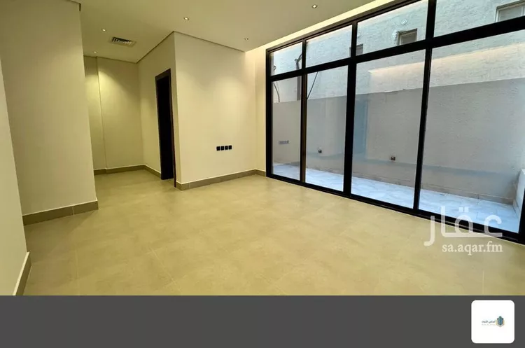 دور للبيع في شارع الحدائق, حي النفل, مدينة الرياض, منطقة الرياض صورة 2