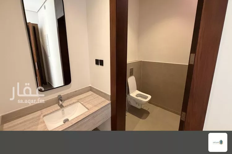 دور للبيع في شارع الحدائق ، حي النفل ، الرياض ، منطقة الرياض صورة 3