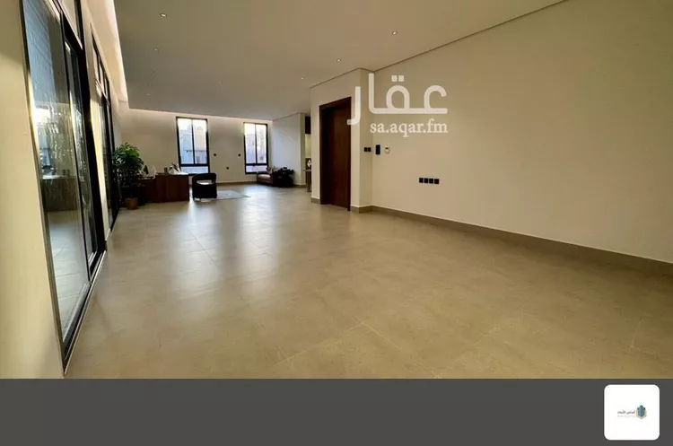 دور للبيع في شارع الحدائق, حي النفل, مدينة الرياض, منطقة الرياض صورة 3