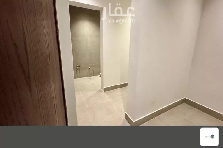 دور للبيع في شارع الحدائق, حي النفل, مدينة الرياض, منطقة الرياض صورة 5