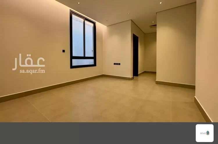 دور للبيع في شارع الحدائق, حي النفل, مدينة الرياض, منطقة الرياض صورة 3