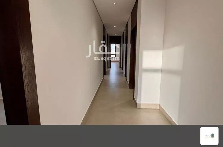 دور للبيع في شارع الحدائق ، حي النفل ، الرياض ، منطقة الرياض صورة 3