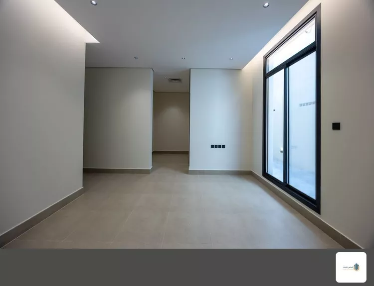 دور للبيع في شارع الحدائق, حي النفل, مدينة الرياض, منطقة الرياض 9