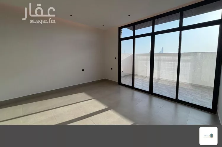 دور للبيع في شارع الحدائق ، حي النفل ، الرياض ، منطقة الرياض صورة 2