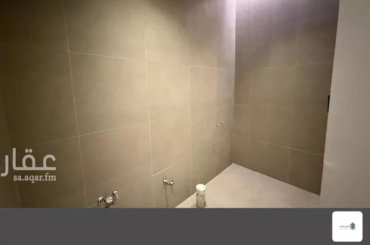 دور للبيع في شارع الحدائق ، حي النفل ، الرياض ، منطقة الرياض صورة 4