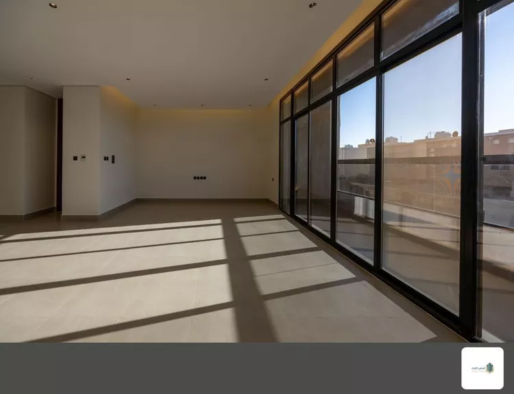 دور للبيع في شارع الحدائق, حي النفل, مدينة الرياض, منطقة الرياض 11