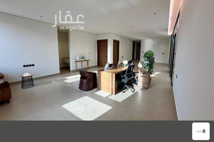 دور للبيع في شارع الحدائق ، حي النفل ، الرياض ، منطقة الرياض صورة 2