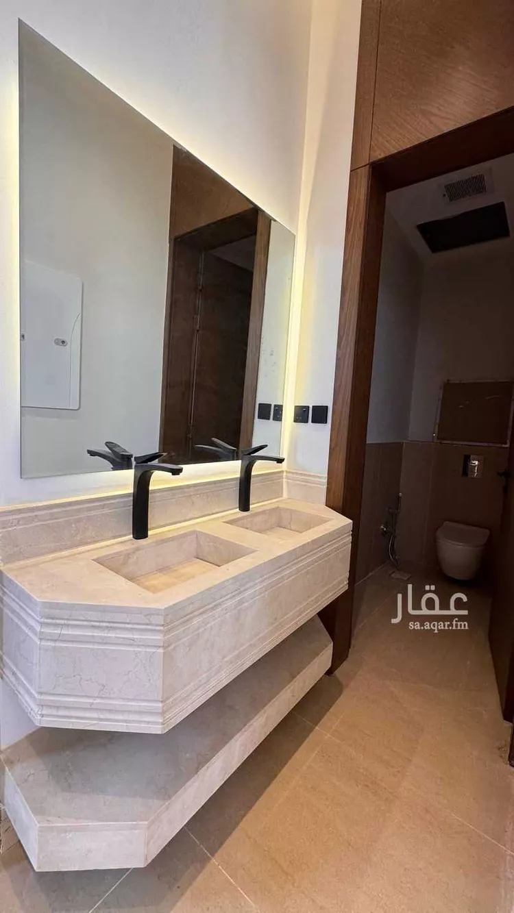 فيلا للبيع في شارع أبي بكر البناء, حي المهدية, مدينة الرياض, منطقة الرياض صورة 5