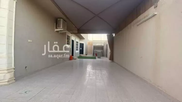 دور للبيع في شارع رافع ابن مالك ، حي نوارة ، المزاحمية ، المزاحمية