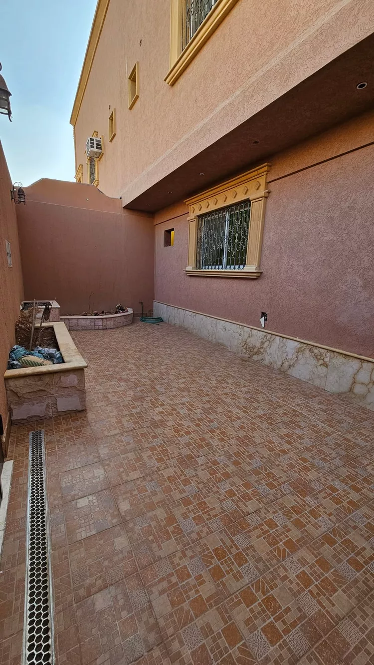 دور للإيجار في شارع الزبيري, حي العزيزية, مدينة الرياض, منطقة الرياض 3