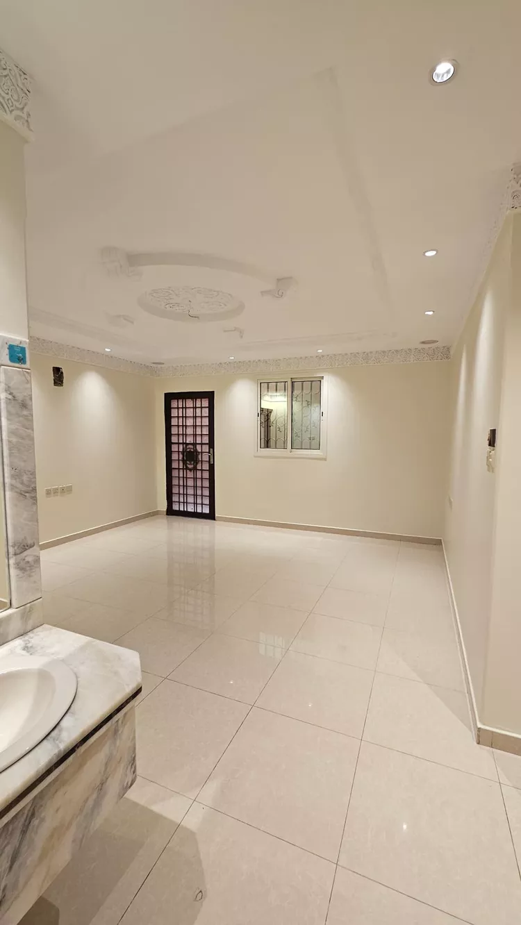 دور للإيجار في شارع الزبيري, حي العزيزية, مدينة الرياض, منطقة الرياض 8