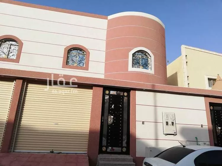 فيلا للبيع في شارع البطريق, حي الدار البيضاء, مدينة الرياض, منطقة الرياض صورة 2