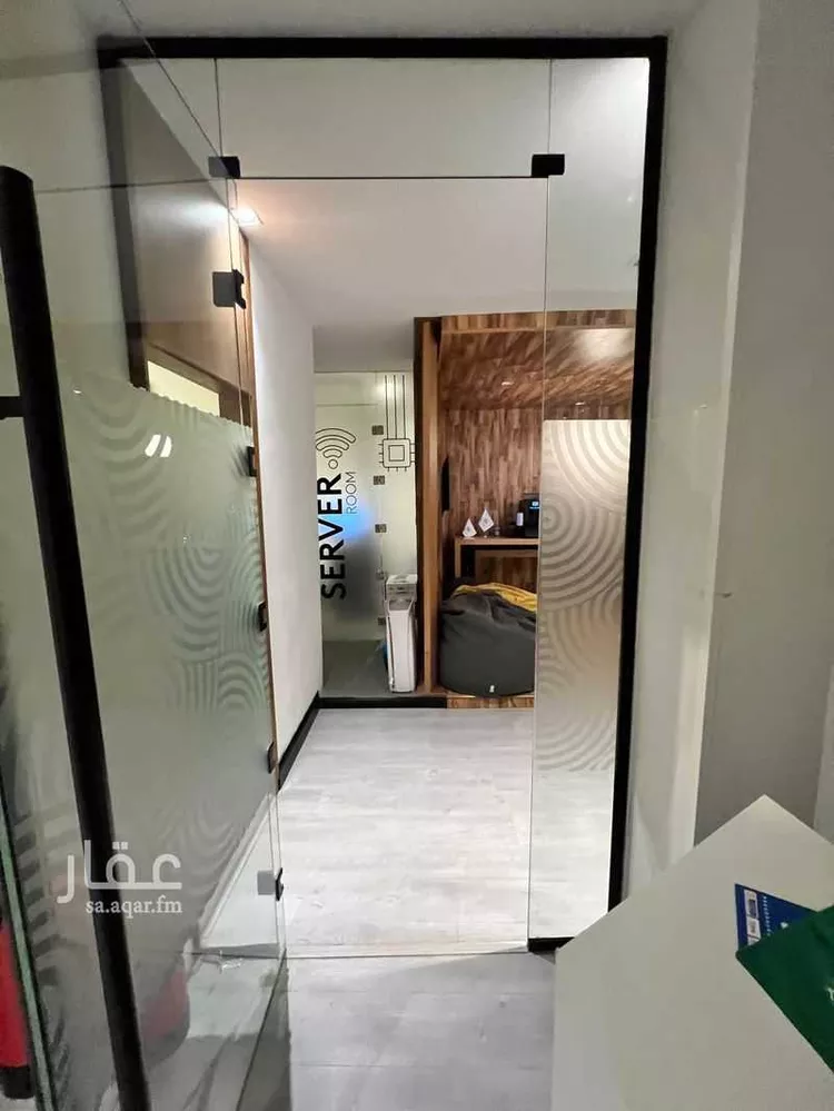 مكتب تجاري للإيجار في شارع الامير عبدالعزيز بن مساعد بن جلوي, حي السليمانية, مدينة الرياض, منطقة الرياض صورة 3