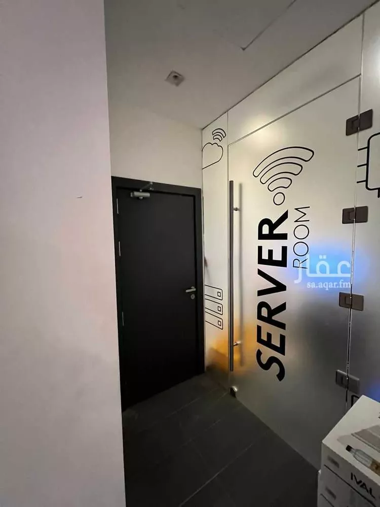 مكتب تجاري للإيجار في شارع الامير عبدالعزيز بن مساعد بن جلوي, حي السليمانية, مدينة الرياض, منطقة الرياض صورة 5