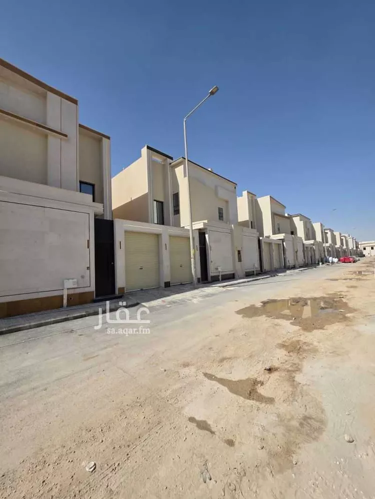 دور للبيع في شارع رقم 3, حي الندوة, مدينة الرياض, منطقة الرياض صورة 2