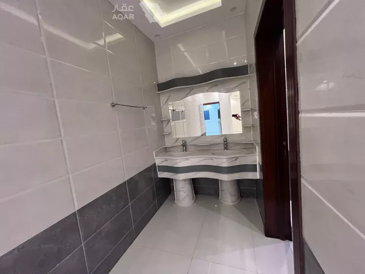 فيلا للإيجار في شارع اسعد بن نصر, حي حطين, مدينة الرياض, منطقة الرياض 8