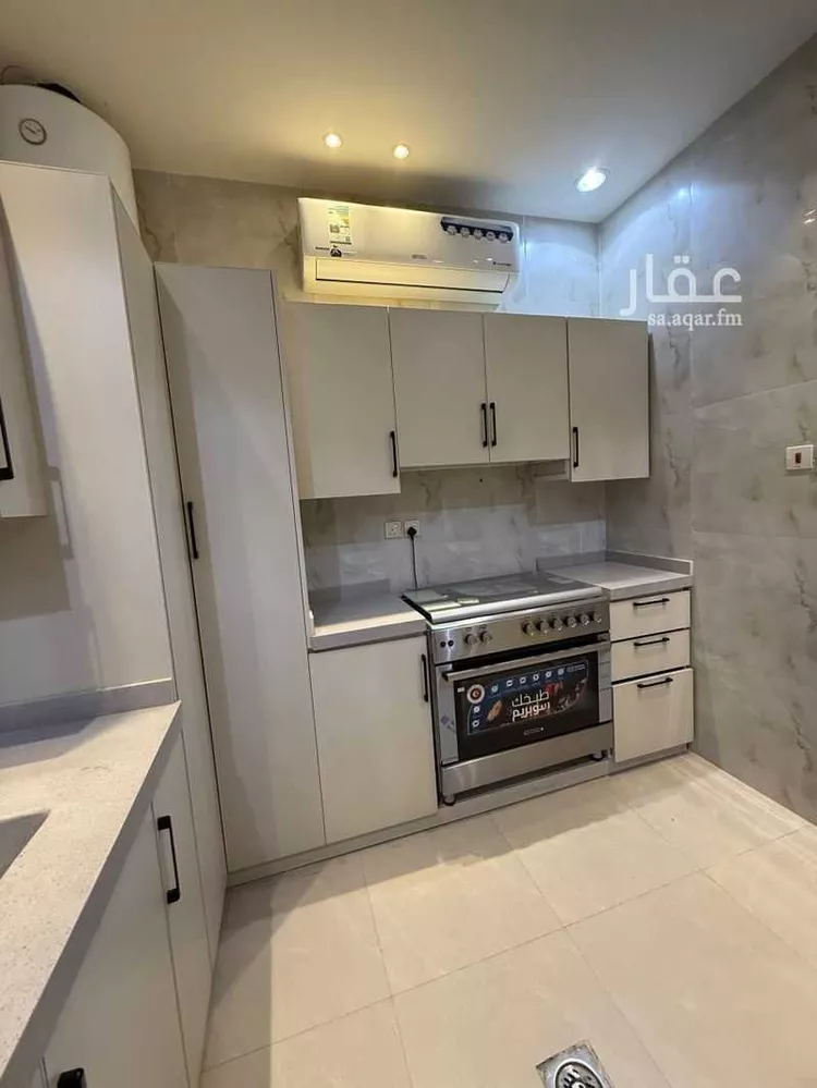 شقة للإيجار في حي ، شارع ربيعة بن عبدالله بن الهدير ، حي عكاظ ، الرياض ، منطقة الرياض صورة 4