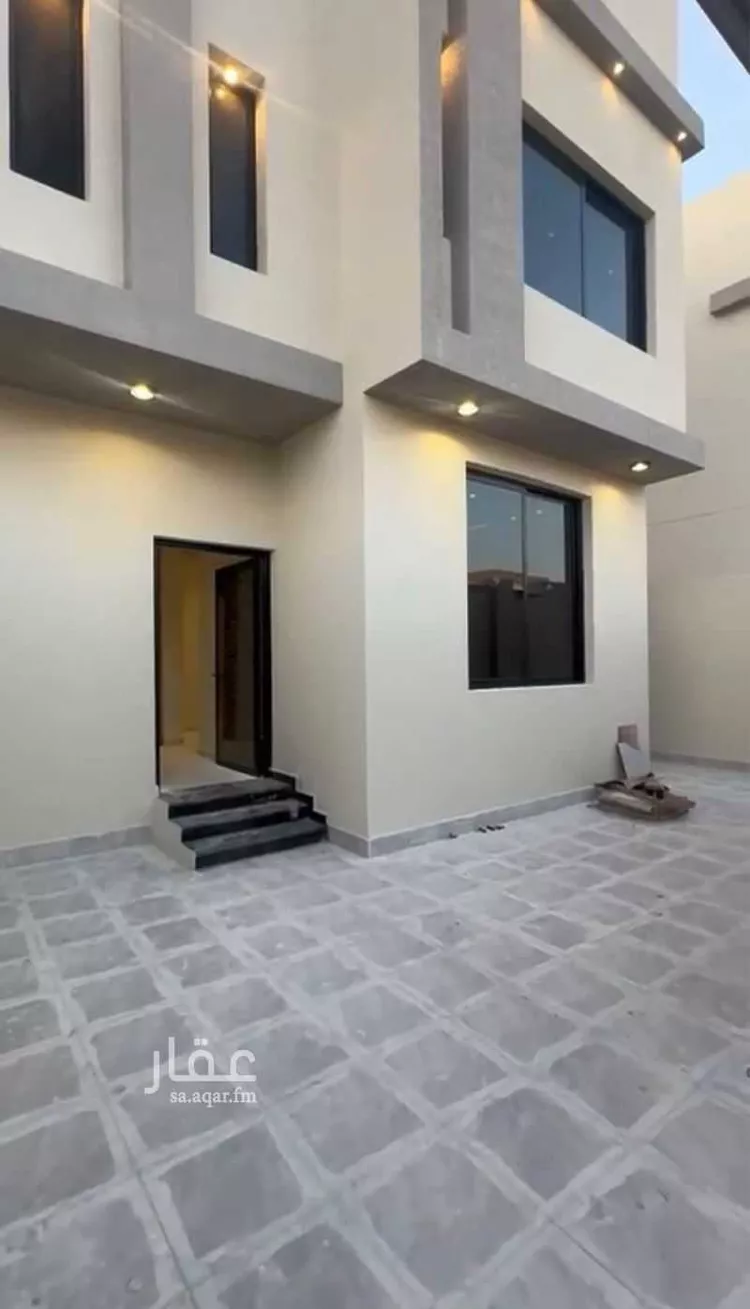فيلا للبيع في شارع موسى بن علي محمد القبي, حي المنار, مدينة الدمام, المنطقة الشرقية صورة 2
