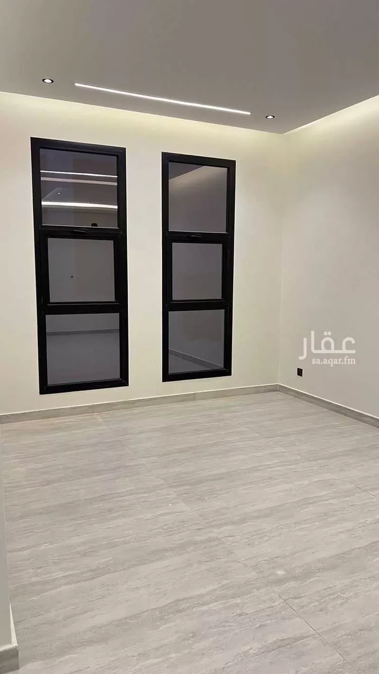 فيلا للبيع في شارع علي بن أبي طاهر, حي الرمال, مدينة الرياض, منطقة الرياض صورة 3
