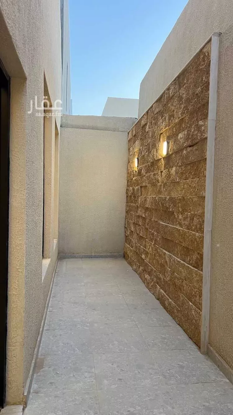 دور للبيع في شارع علي بن أبي طاهر, حي الرمال, مدينة الرياض, منطقة الرياض صورة 3