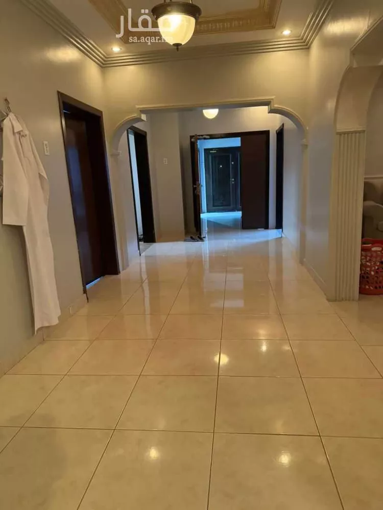 فيلا للبيع في شارع خالد بن الوليد ، حي الاندلس ، بقيق ، بقيق صورة 2