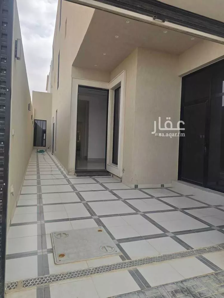 دور للبيع في شارع السلطان قابوس, حي المعيزيلة, مدينة الرياض, منطقة الرياض صورة 2